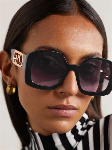 Sunglasses Fendi .